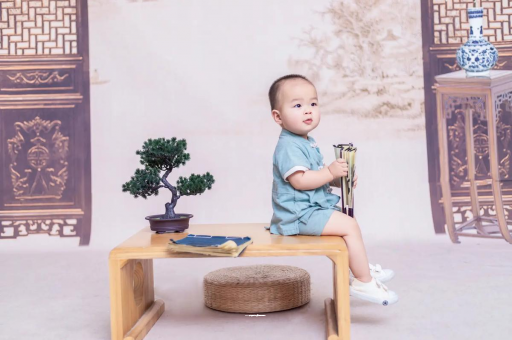 攸县宝宝吃迷糊奶如何纠正